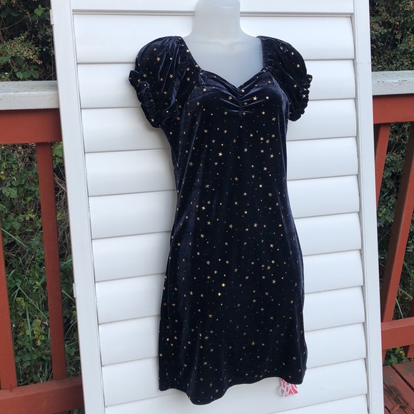 NWT romwe Velvet dress with gold stars - Picture 4 of 11